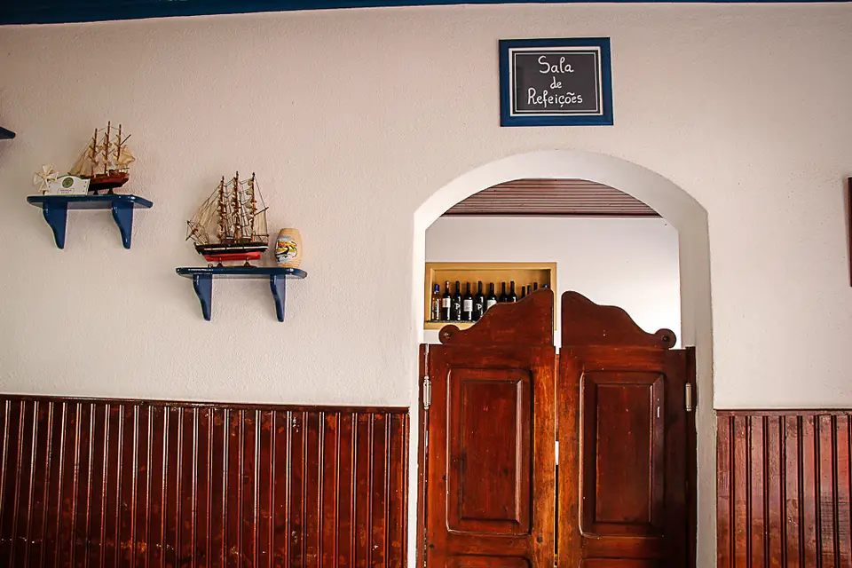 Interior e pratos do A Caravela em Gois, Góis (2)