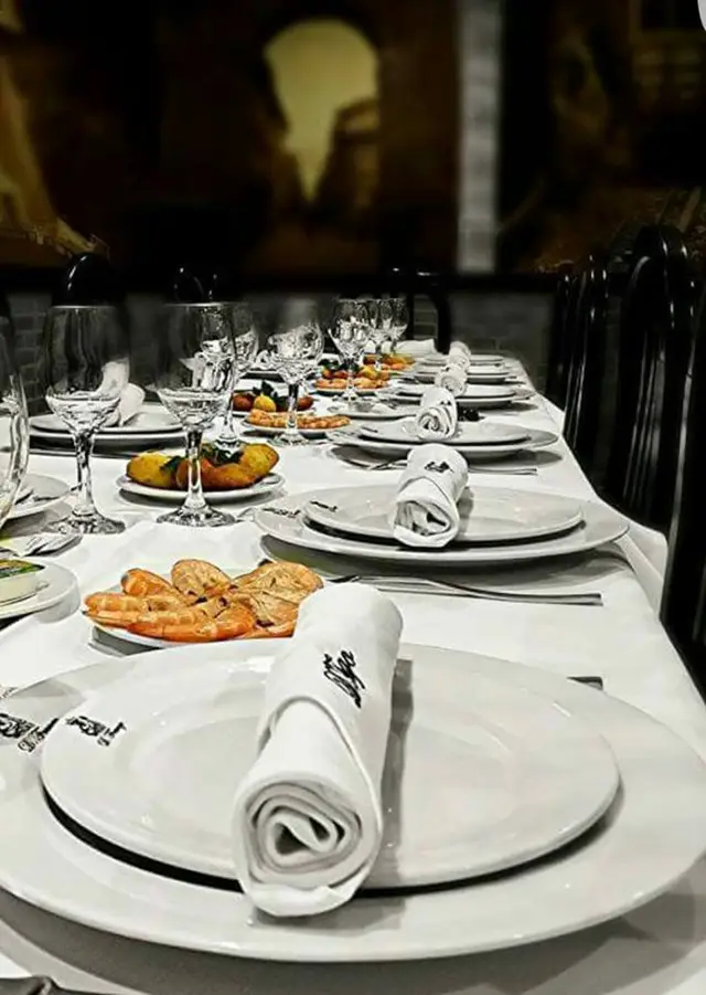 Interior e pratos do D.Frango em Braga, Braga (10)