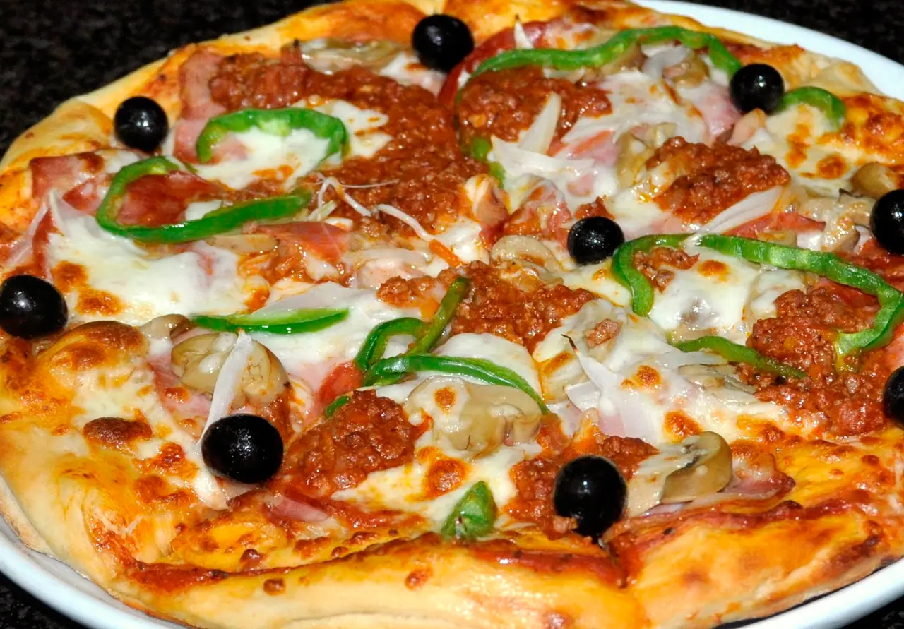 Interior e pratos do Tio Fredo Restaurante Pizzaria em Ponte da Barca, Ponte da Barca (4)