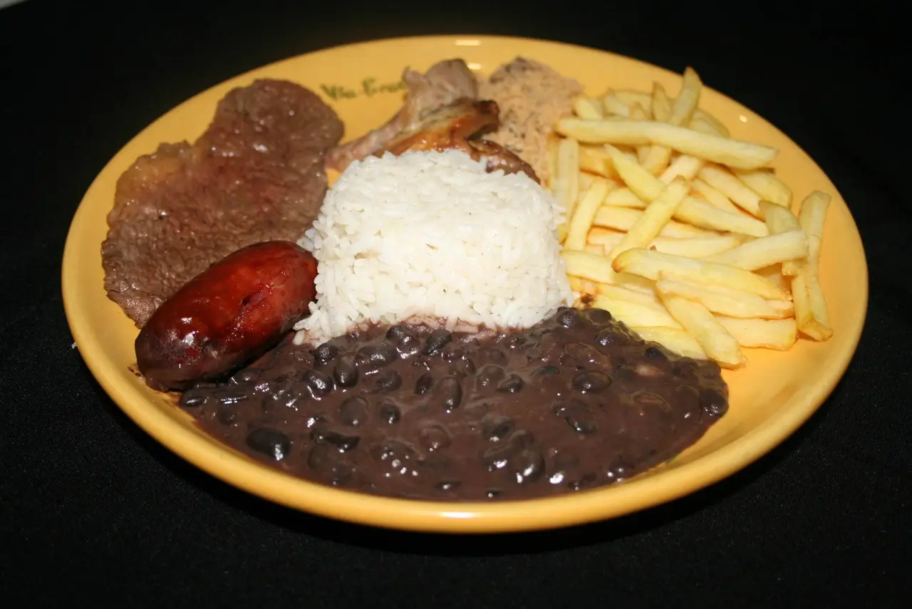 Interior e pratos do Churrascaria Via Brasil em Braga, Braga (5)