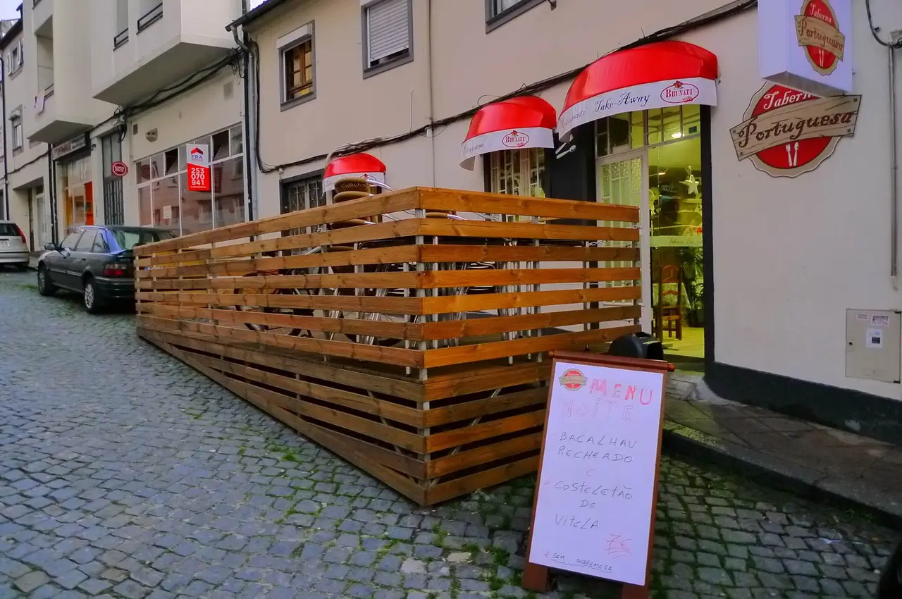 Interior e pratos do Taberna Portuguesa em Braga, Braga (9)