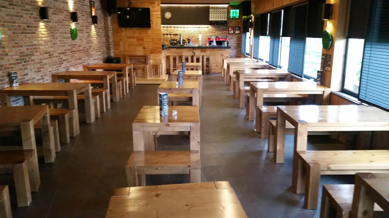 Interior e pratos do Taberna Forno Magico em Braga, Braga (2)