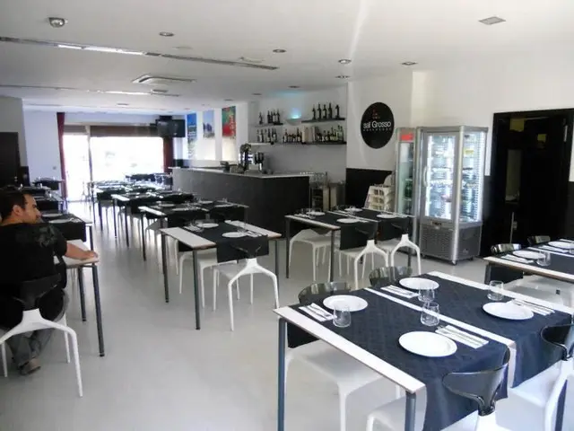 Interior e pratos do Sal Grosso em Braga, Braga (8)