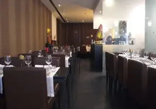 Interior e pratos do Prós & Contras em Guimarães, Fafe (6)