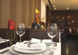 Interior e pratos do Prós & Contras em Guimarães, Fafe (2)