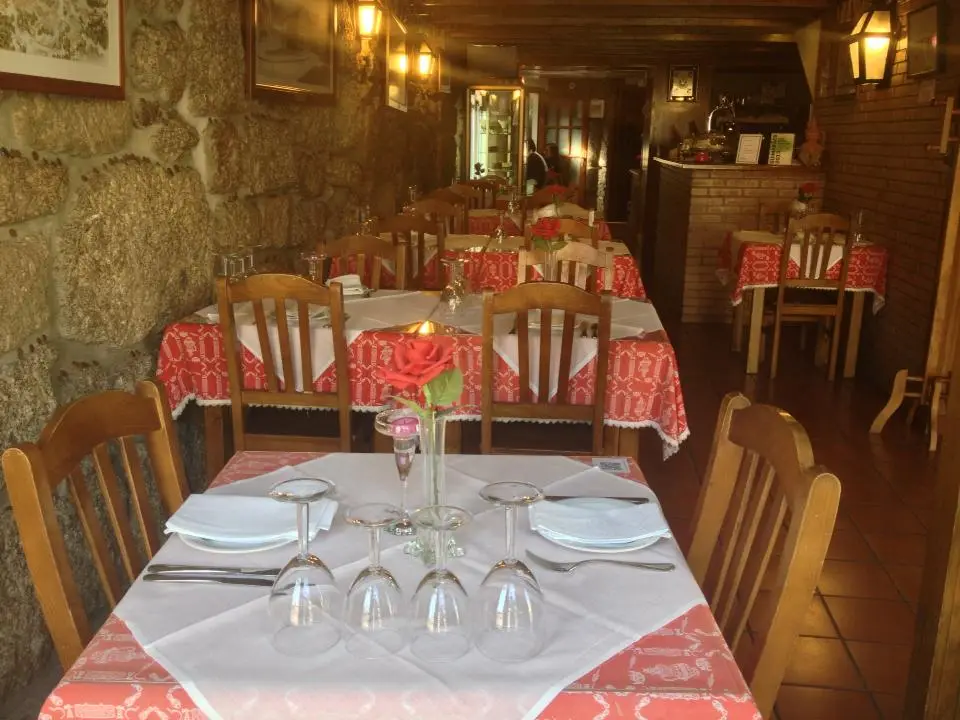 Interior e pratos do Cozinha Regional Santiago em Guimarães, Fafe (6)