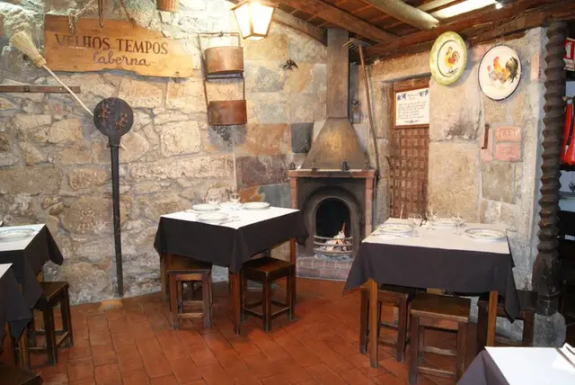 Taberna Velhos Tempos, restaurante de regional em Braga, Braga