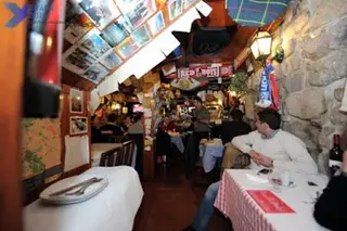 Interior e pratos do Adega Malhoa em Braga, Braga (2)