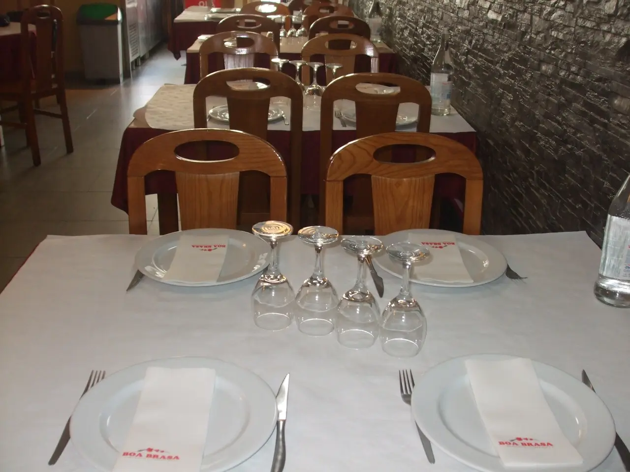 Interior e pratos do Restaurante Churrascaria Boa Brasa em Rio Tinto, Gondomar (3)