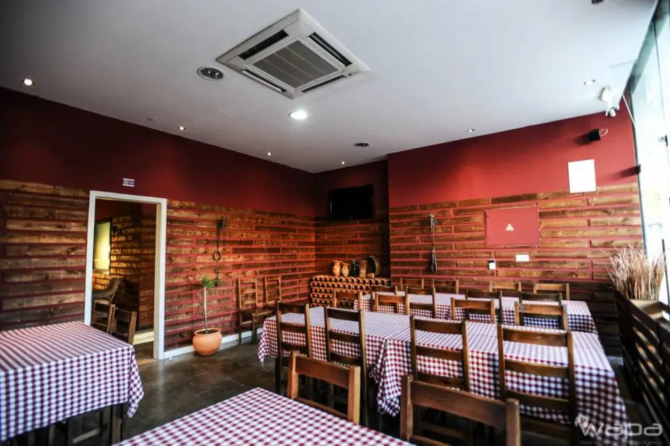 Interior e pratos do A7BT Restaurante em Braga, Braga (3)