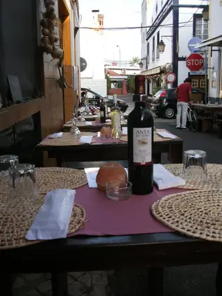 Interior e pratos do O Barril em Portimão, Portimão (9)
