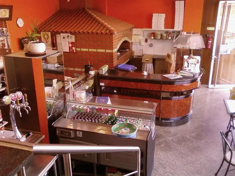 Interior e pratos do La Piacenza Pizzaria em Rio Tinto, Gondomar (6)