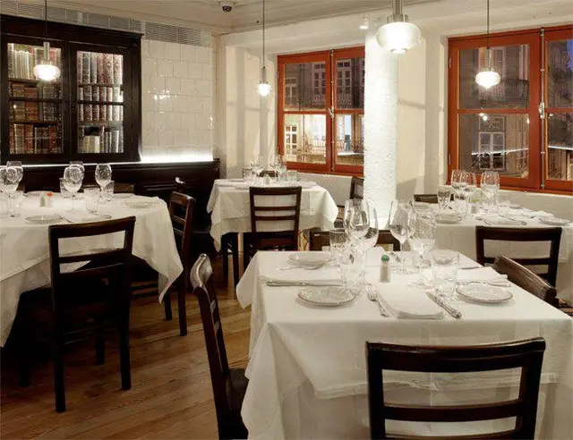 Interior e pratos do Traça em Porto, Porto (4)