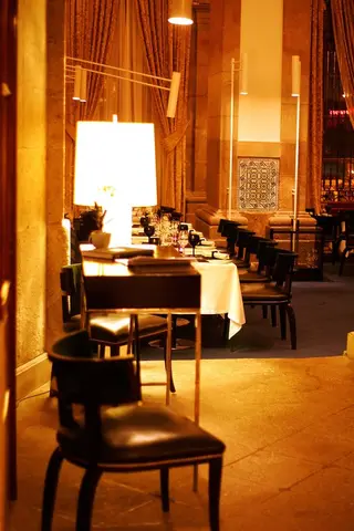 Interior e pratos do O Comercial em Porto, Vila Nova de Gaia (2)