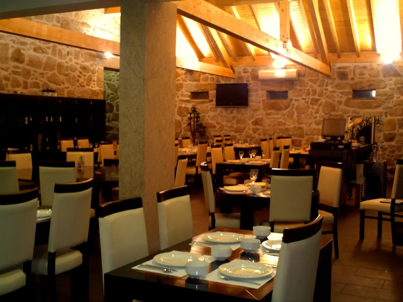 Interior e pratos do Palmeira em Viseu, Viseu (4)