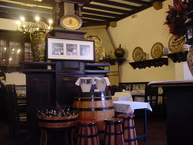 Interior e pratos do O Escondidinho em Porto, Porto (2)