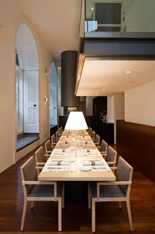 Interior e pratos do DOP em Porto, Porto (4)
