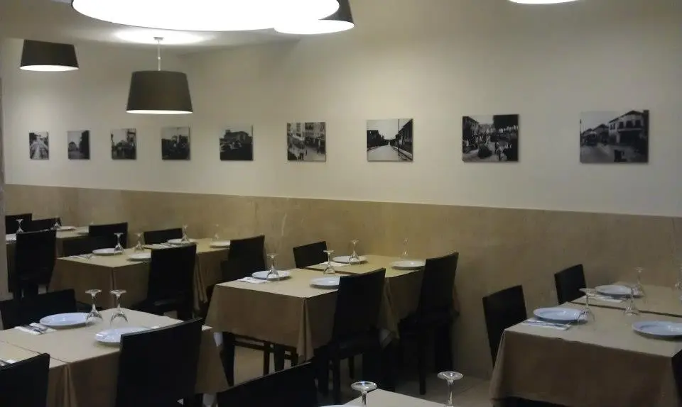 Interior e pratos do Churrasqueira Portuguesa da Maia em Maia, Maia (6)