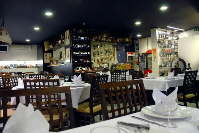 Interior e pratos do Espeto Gaúcho em Braga, Braga (8)