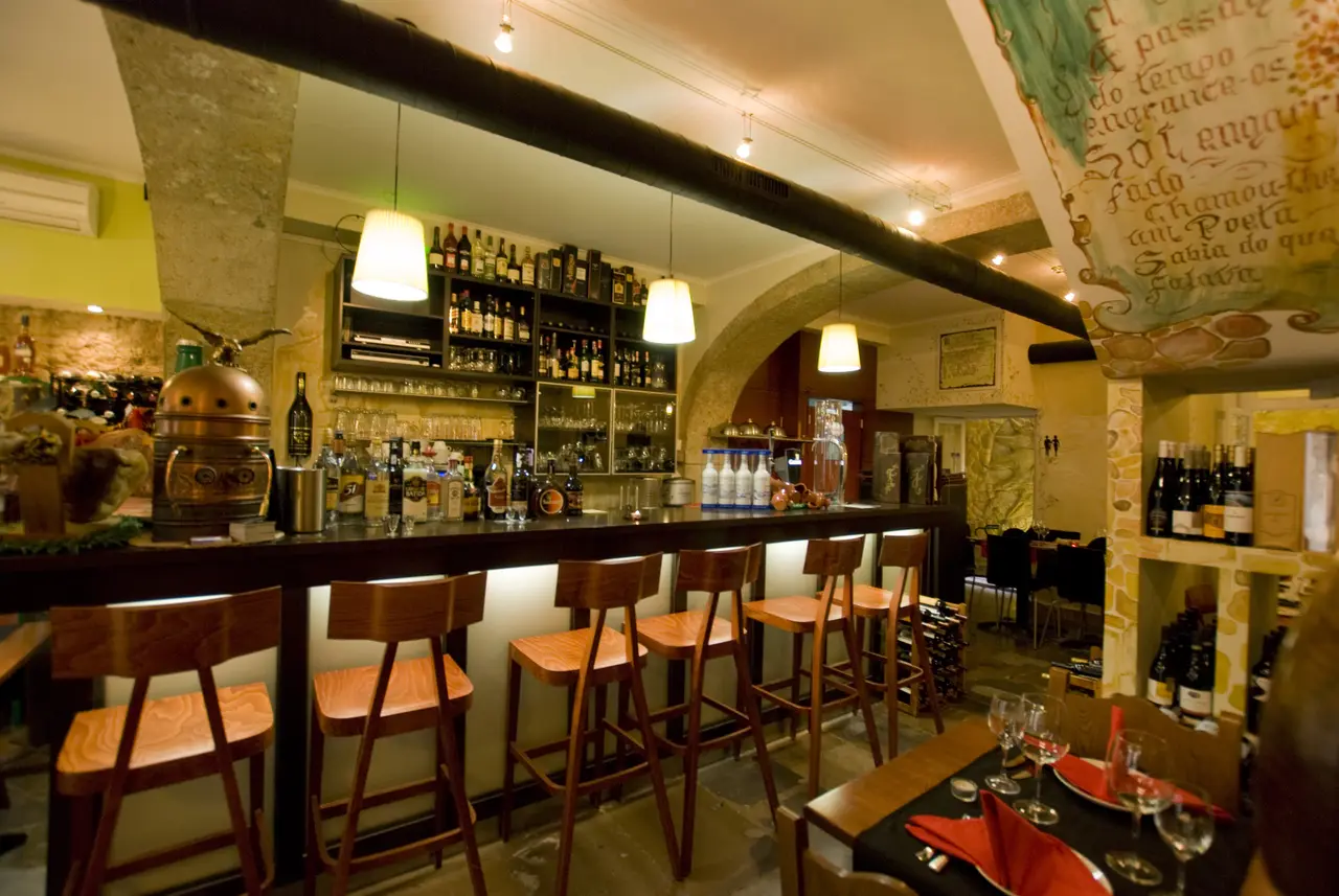Interior e pratos do Néctar WineBar em Lisboa, Lisboa (11)