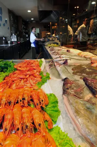 Interior e pratos do Sempr'Assar em Matosinhos, Matosinhos (4)