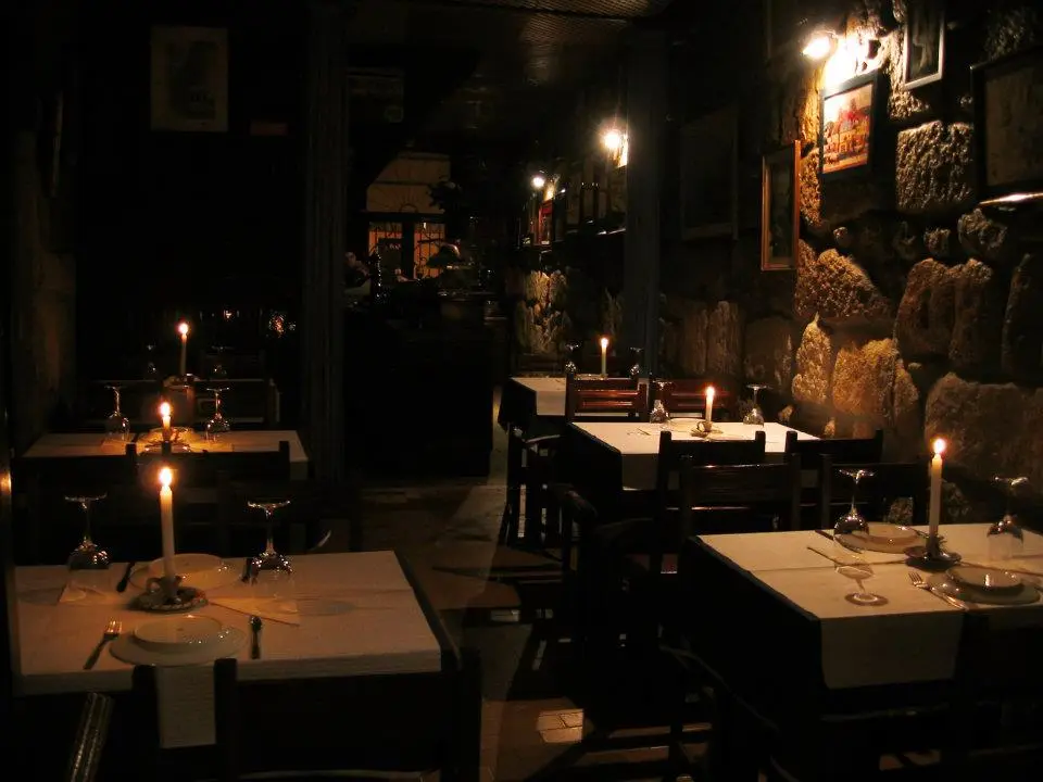 Interior e pratos do Pajú em Porto, Porto (8)