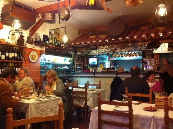 Interior e pratos do A Trempe em Lisboa, Lisboa (8)
