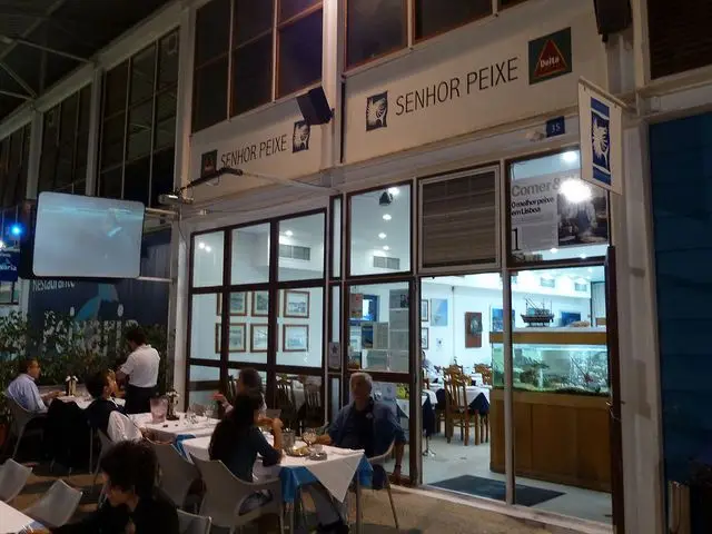 Interior e pratos do Senhor Peixe - Marisqueira em Lisboa, Lisboa (12)