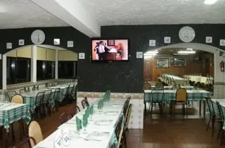 Interior e pratos do Calça Curta em Carrazeda de Ansiães, Vila Flor (6)