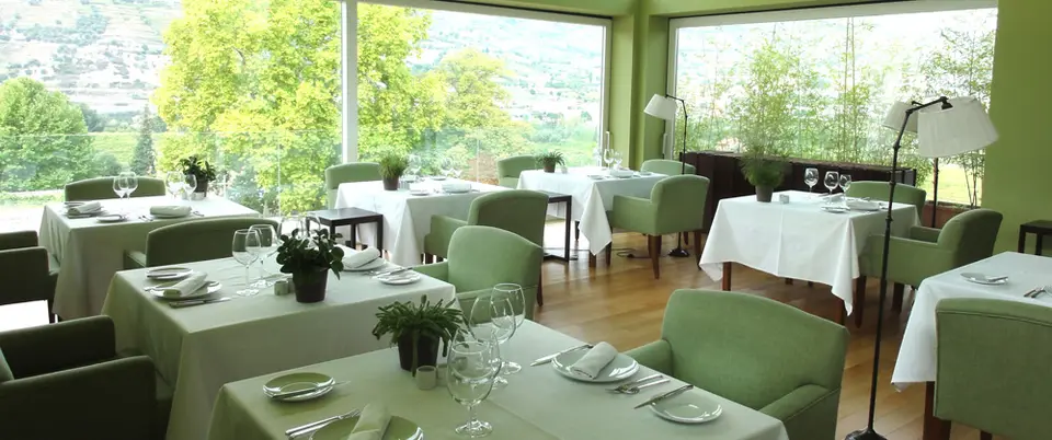 Interior e pratos do Quinta da Pacheca em Lamego, Lamego (2)