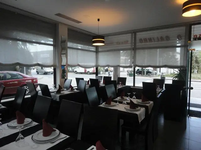 Interior e pratos do Galinho em Guimarães, Fafe (8)
