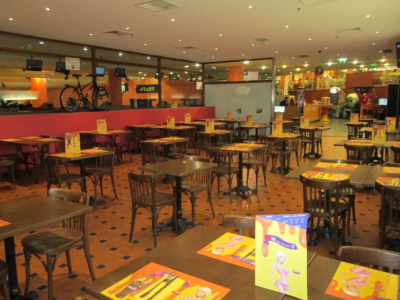 Interior e pratos do Mariani's em Matosinhos, Porto (4)