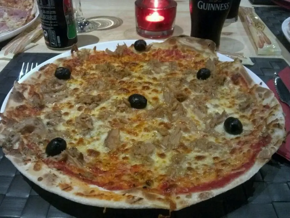 Interior e pratos do Máfia das Pizzas em Setúbal, Almada (7)