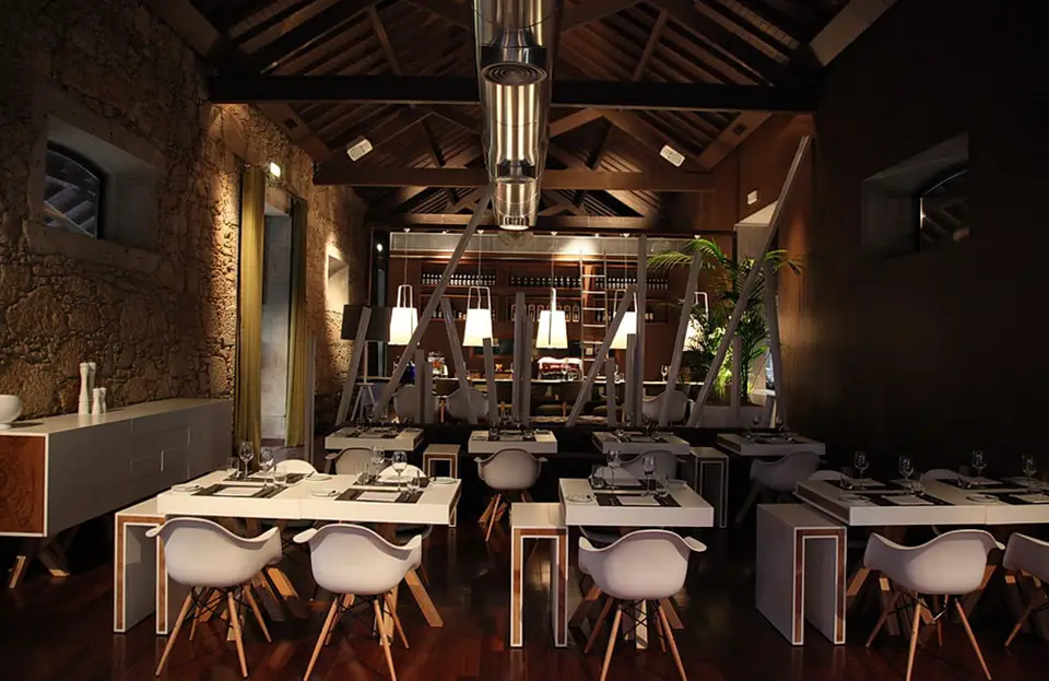 Interior e pratos do CAISDAVILLA em Vila Real, Vila Real (10)