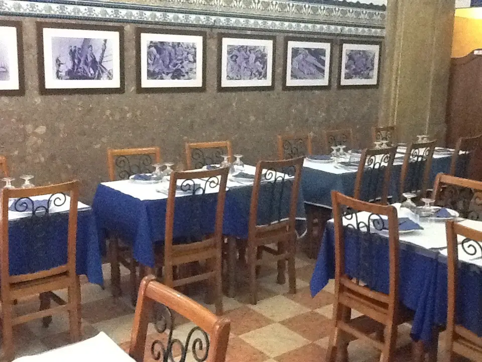 Interior e pratos do O Bacalhoeiro | A Licorista em Lisboa, Lisboa (2)