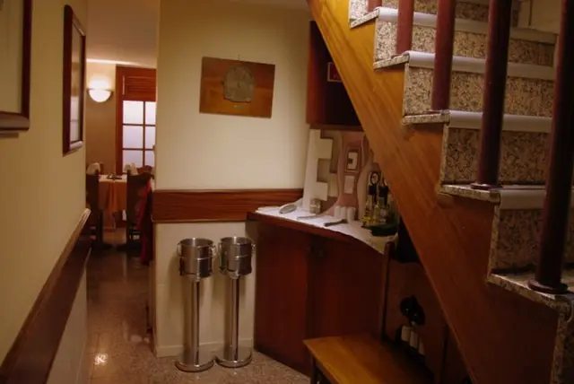 Interior e pratos do O Tachinho em Lisboa, Lisboa (8)