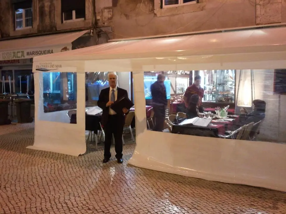 Interior e pratos do Prazeres do Mar em Lisboa, Lisboa (2)