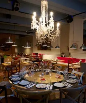 Interior e pratos do Taberna Moderna em Lisboa, Lisboa (5)